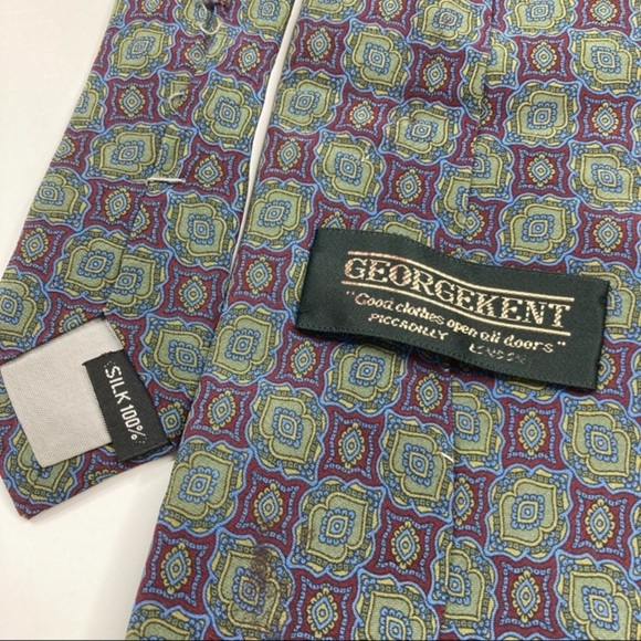 3/$30 George Kent | Vintage Green/Maroon Silk Necktie - Picture 4 of 6